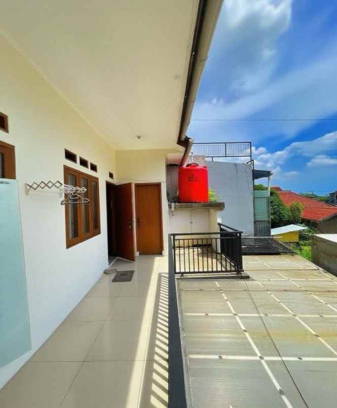 dijual rumah komplek permata buahbatu
