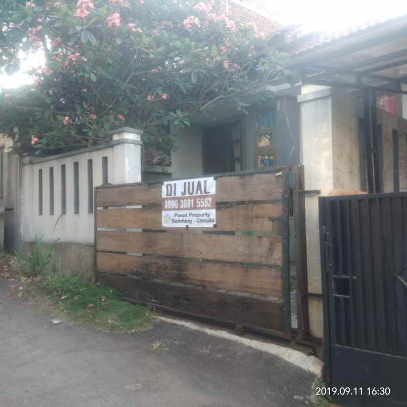 dijual rumah komplek sariwangi kel