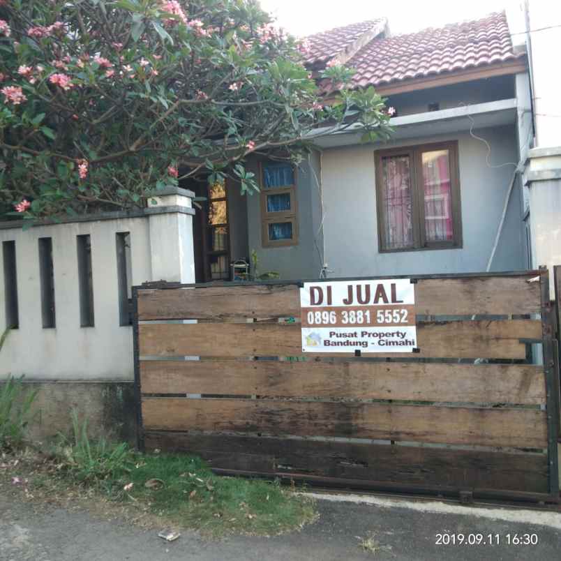 dijual rumah komplek sariwangi kel