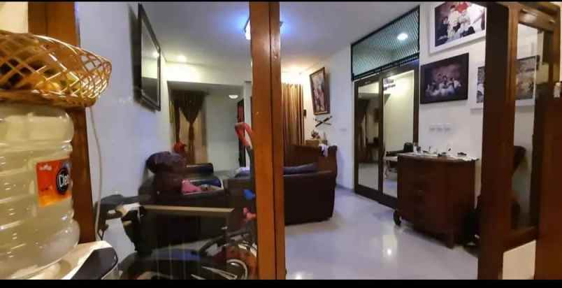 dijual rumah komplek sayana terrace