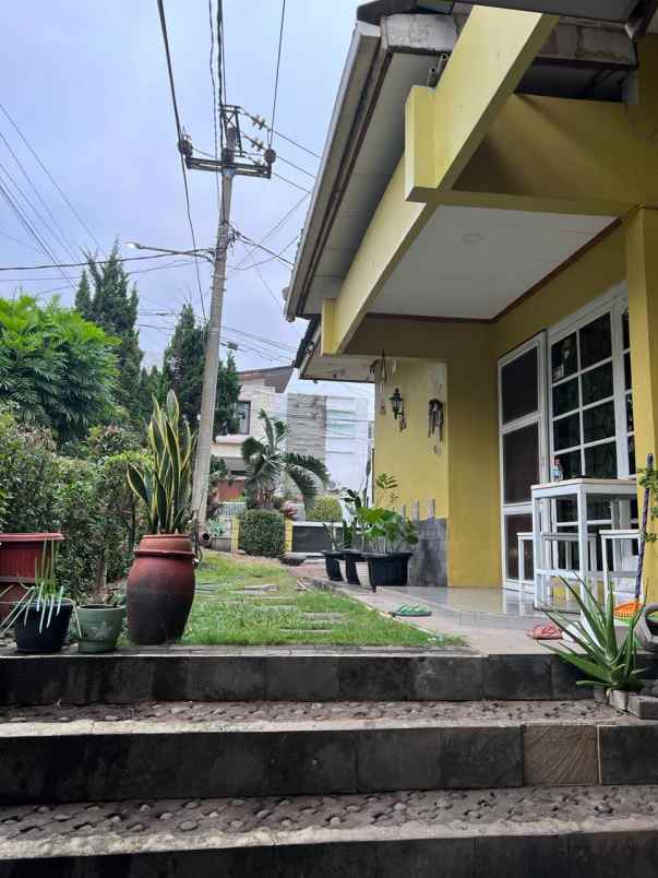 dijual rumah komplek ujungberung indah