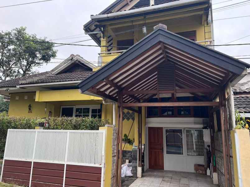 dijual rumah komplek ujungberung indah