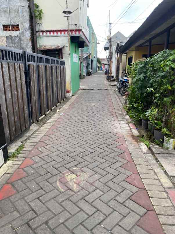 dijual rumah kost dukuh menanggal gayungan surabaya