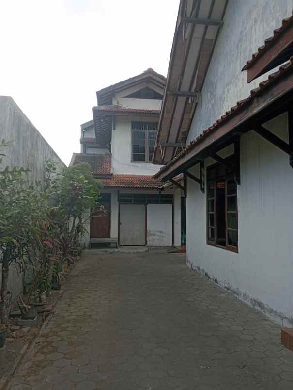 dijual rumah kostan 20 kamar 500m ke ringroad