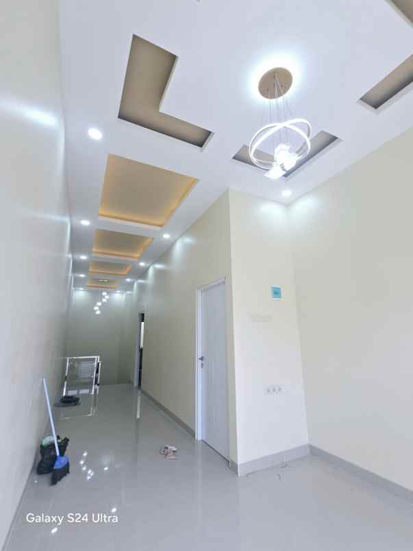 dijual rumah kota harapan indah bekasi