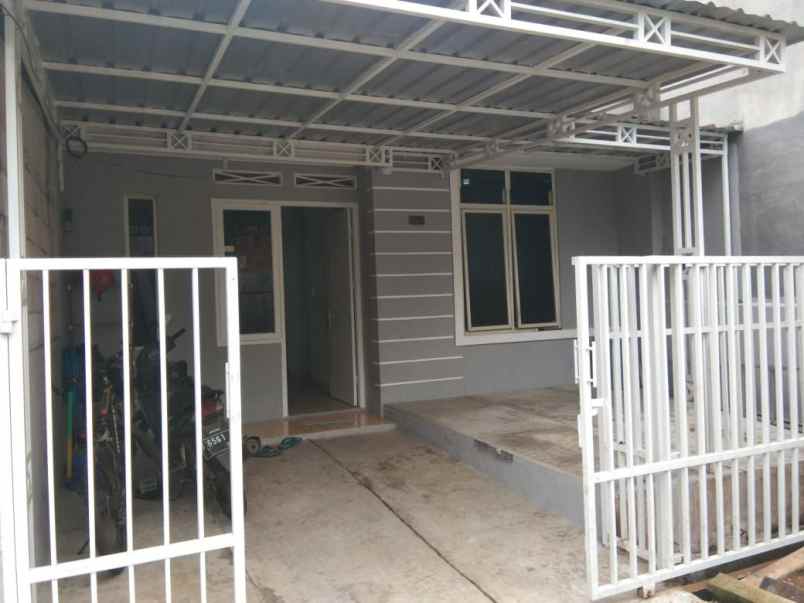 dijual rumah kunciran pinang