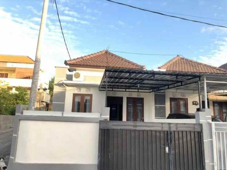 dijual rumah kuta selatan