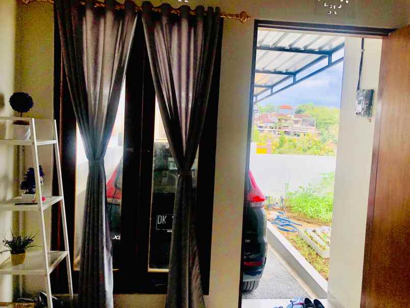 dijual rumah kuta selatan