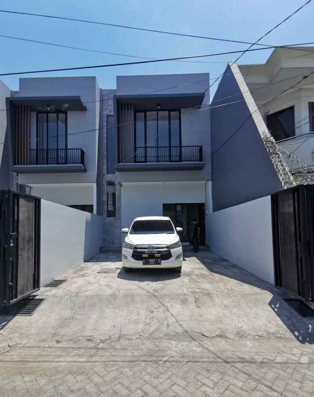 dijual rumah lebak arum tambaksari