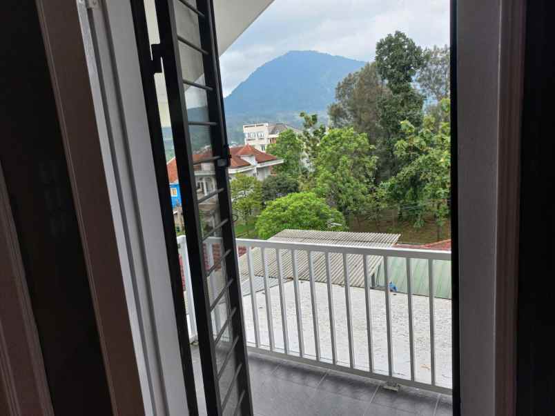 dijual rumah legian sentul city bogor