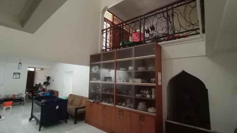 dijual rumah legoso ciputat