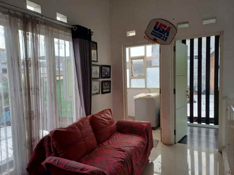 dijual rumah lokasi candi mendut suhat kota malang