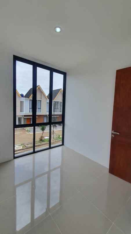 dijual rumah lokasi hanya 200 meter