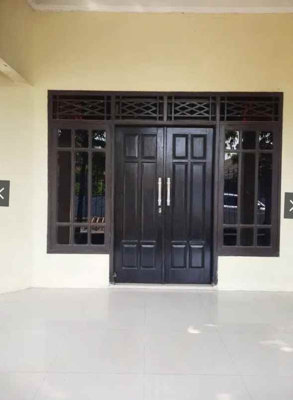 dijual rumah lokasi strategis