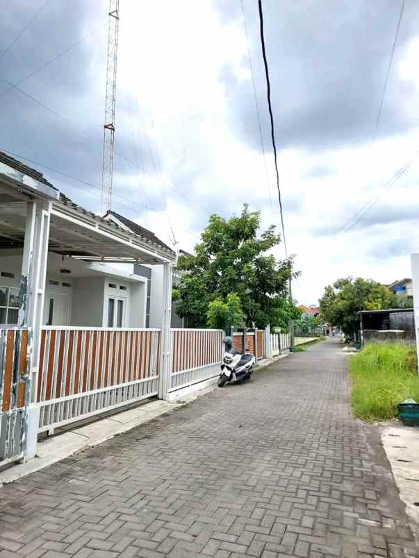 dijual rumah maguwoharjo