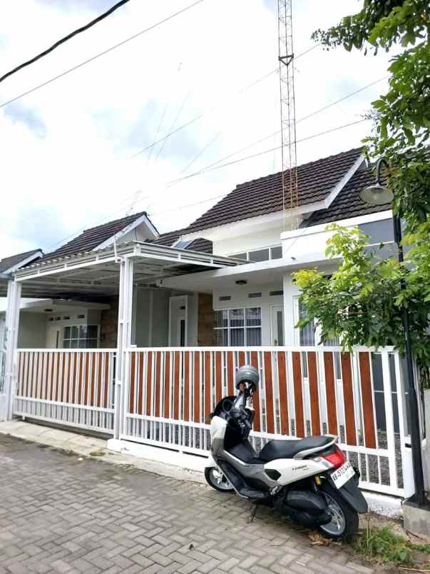 dijual rumah maguwoharjo