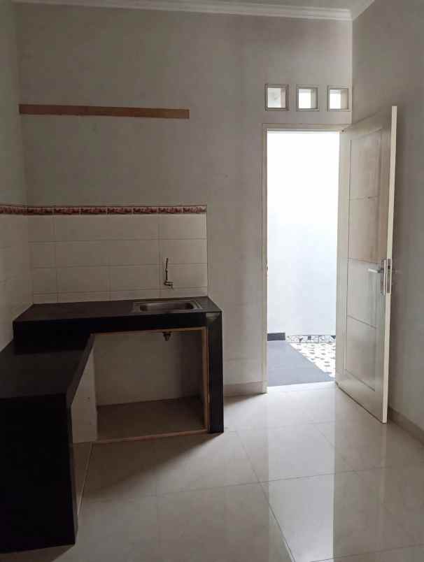 dijual rumah mampang pancoran mas depok