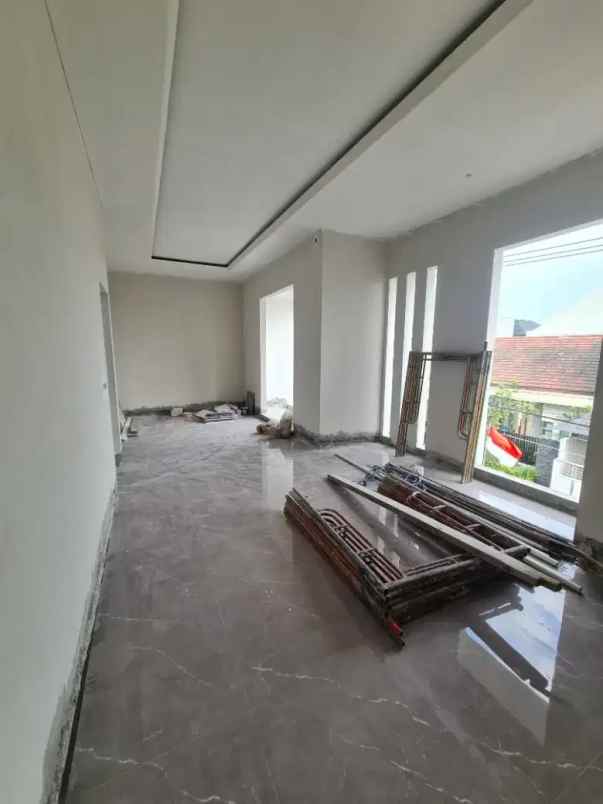 dijual rumah manyar kertoadi surabaya new