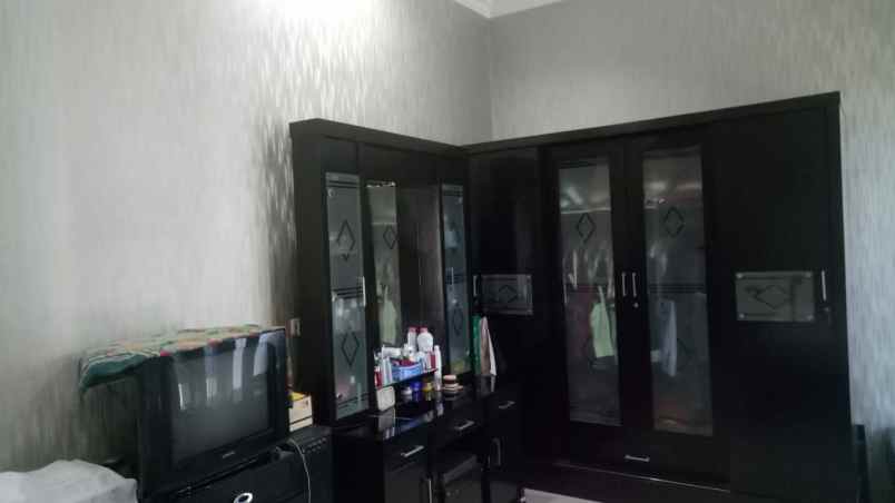 dijual rumah manyar tirtoasri