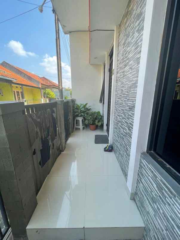 dijual rumah margahayu raya