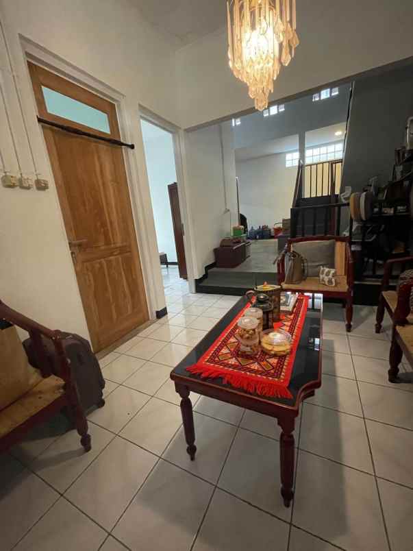 dijual rumah margahayu tengah