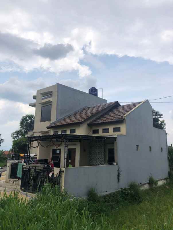 dijual rumah margahayu tengah