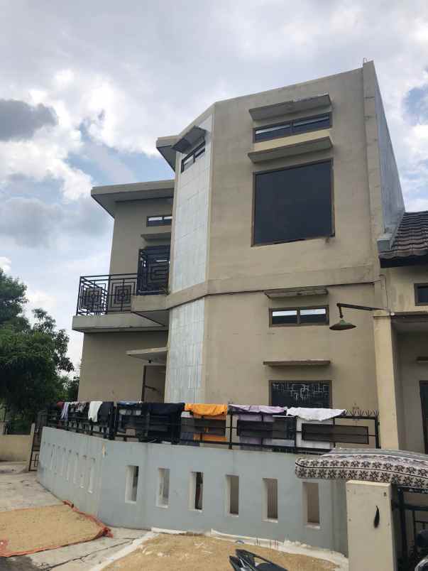 dijual rumah margahayu tengah