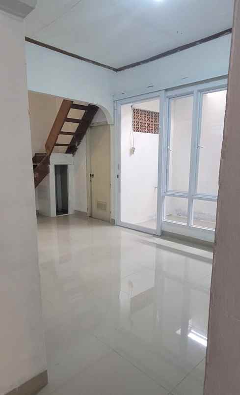 dijual rumah margonda