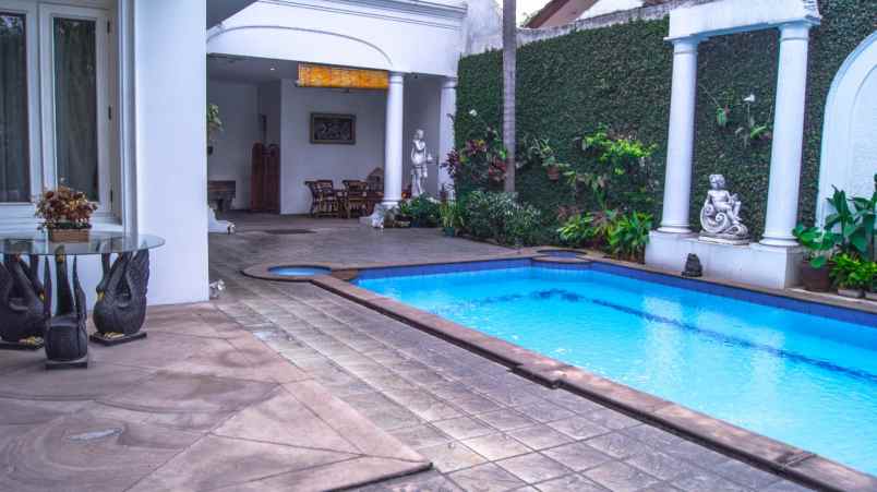 dijual rumah mewah 2 lantai kuningan jakarta selatan