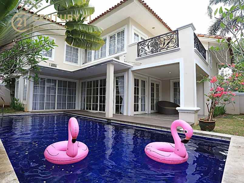 dijual rumah mewah cantik di karawaci