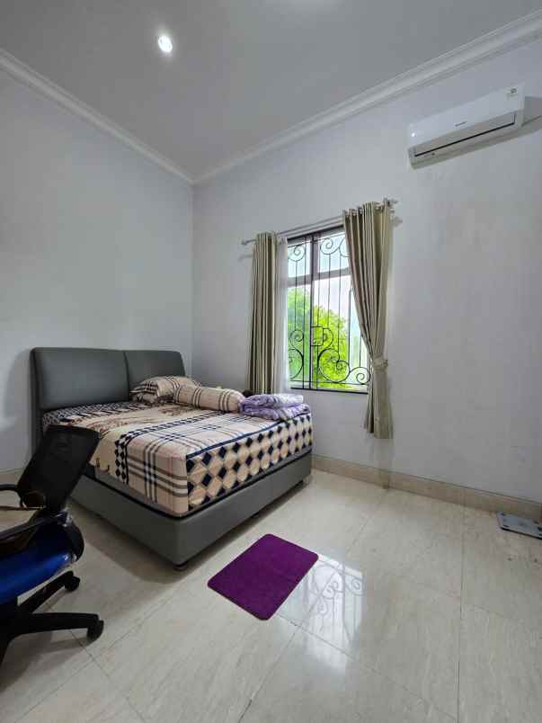 dijual rumah mewah siap huni di legenda wisata cibubur