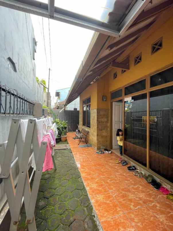 dijual rumah moch ramdan