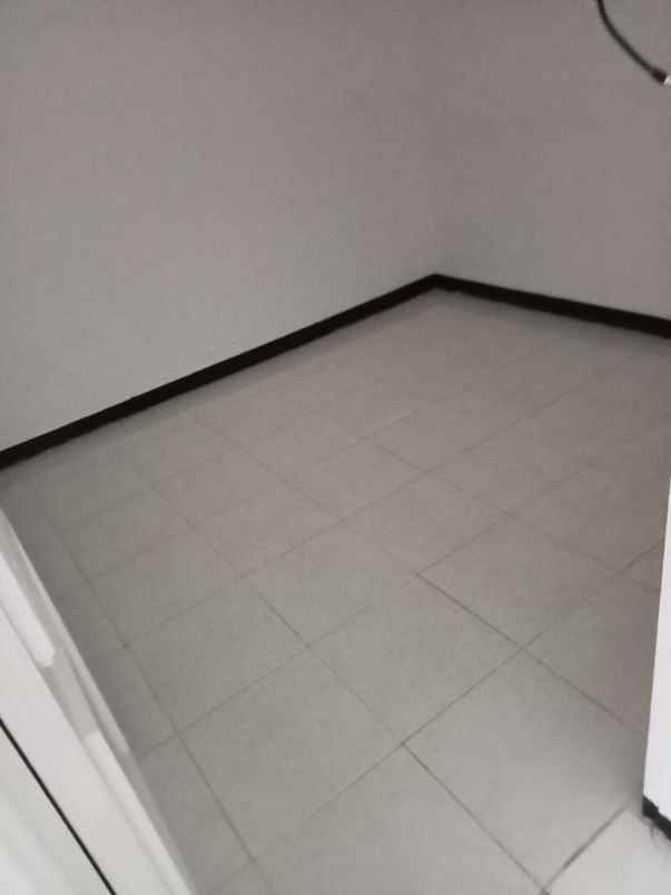 dijual rumah mulyosari mas