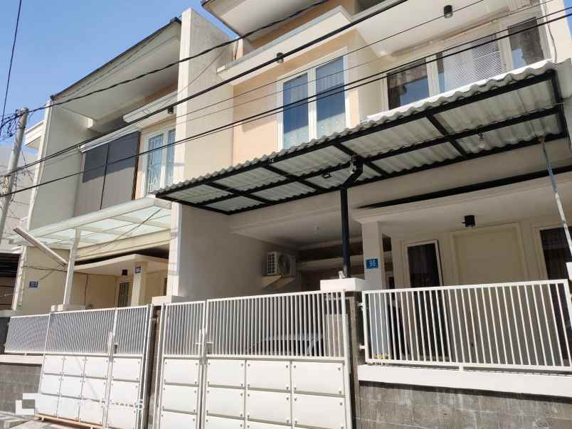 dijual rumah mulyosari surabaya timur