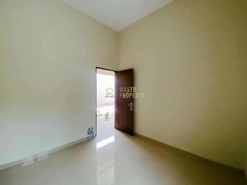 dijual rumah ngemplak