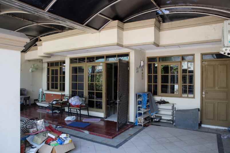 dijual rumah nirwana executive