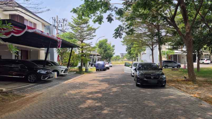 dijual rumah northwest park