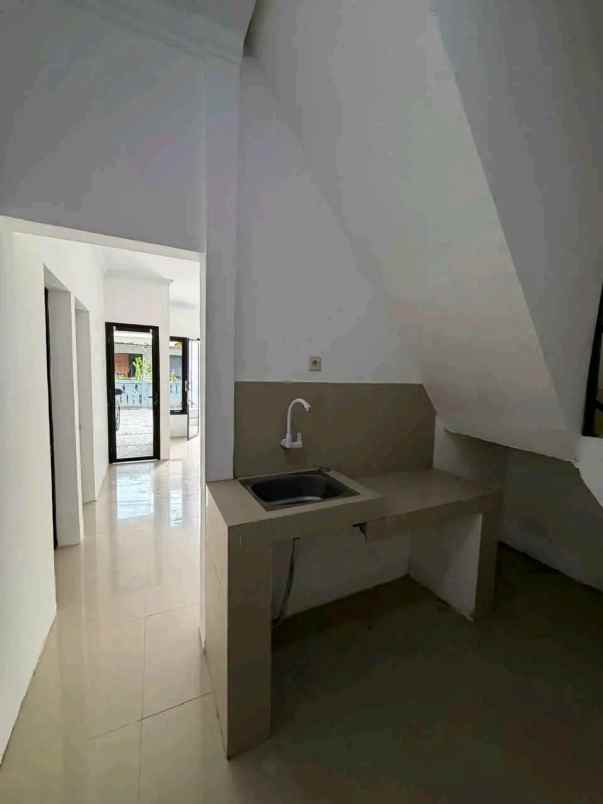 dijual rumah pamela 7
