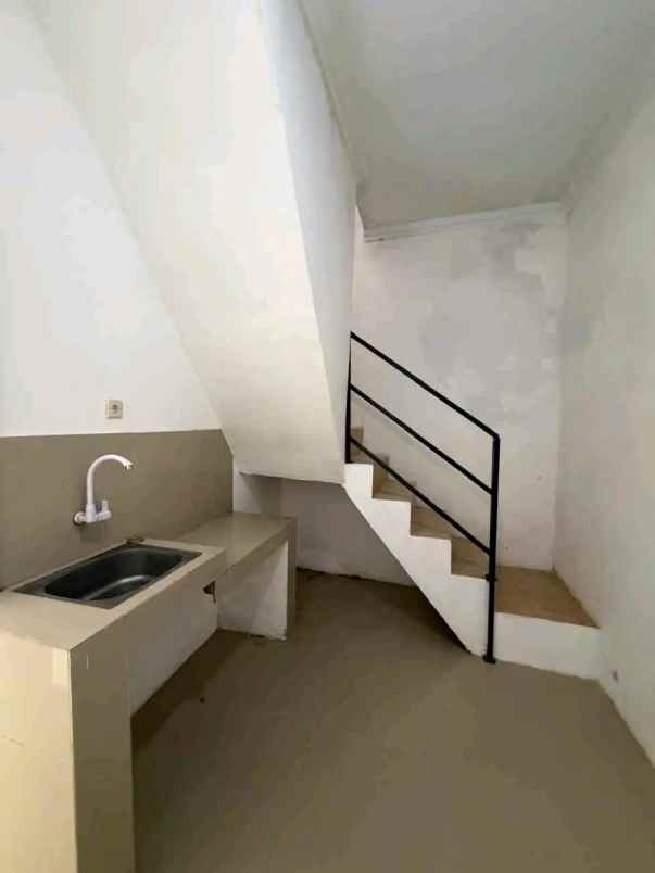 dijual rumah pamela 7