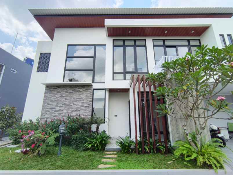 dijual rumah pandowoharjo kec sleman