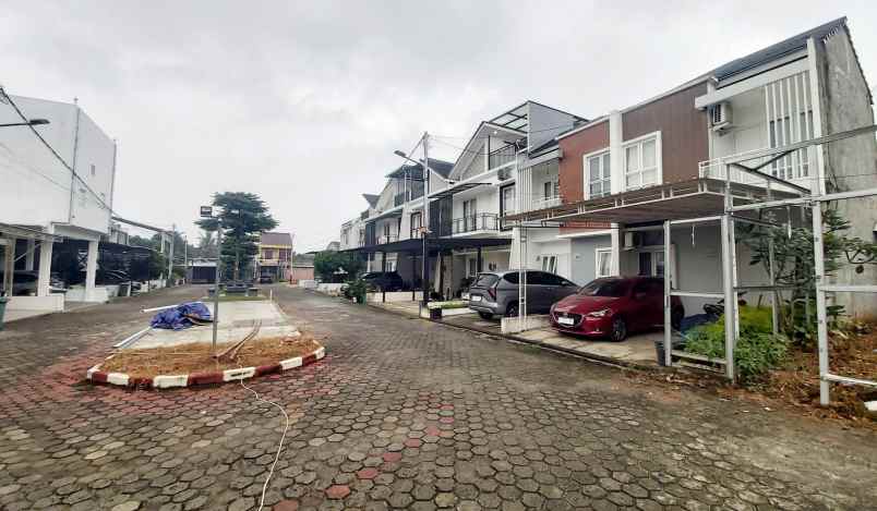 dijual rumah parigi baru kec pd aren