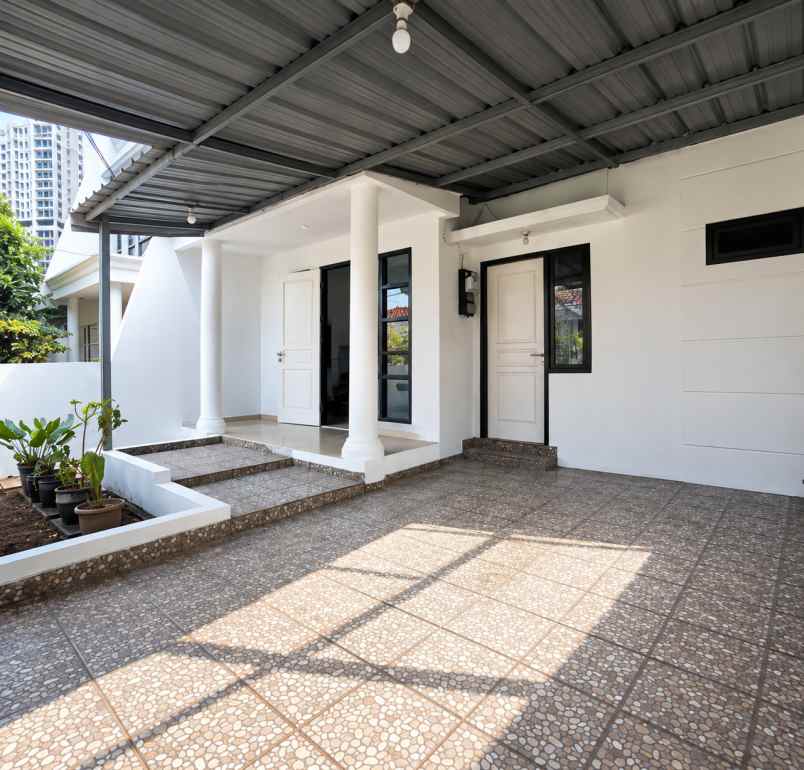 dijual rumah pejaten barat