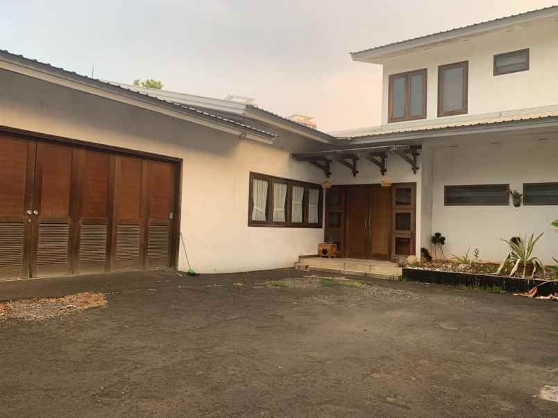 dijual rumah pejaten ragunan pasar