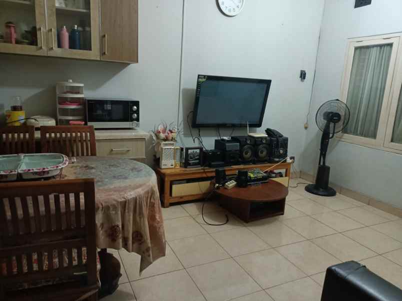 dijual rumah peninggalan