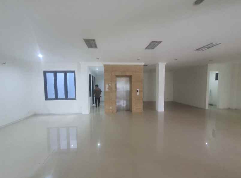 dijual rumah perhubungan pejaten