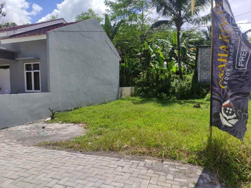 dijual rumah perimidan bondowoso kec