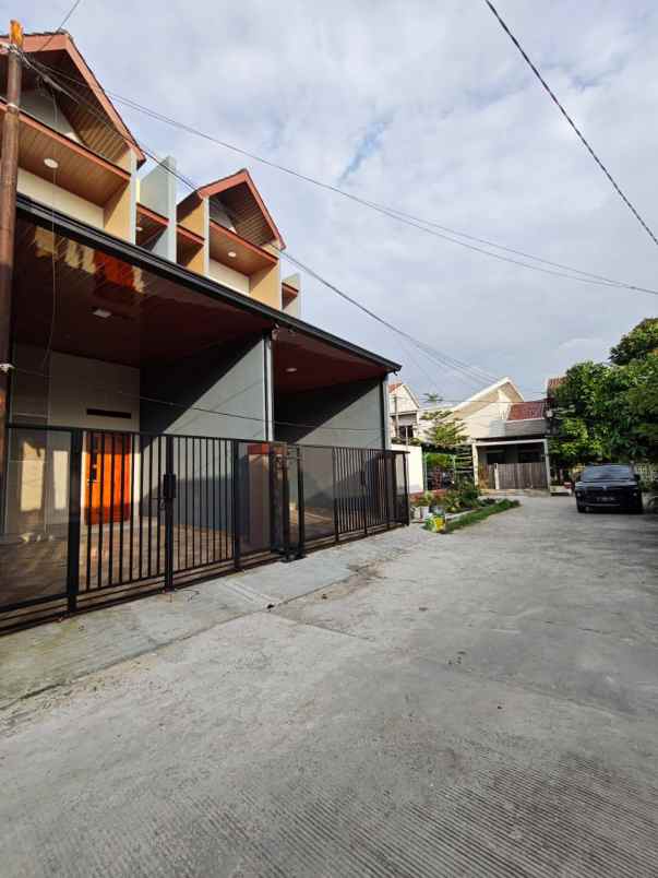 dijual rumah permata hijau permai kota