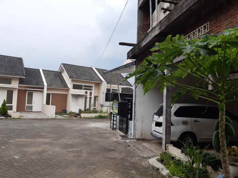 dijual rumah permata royal garden