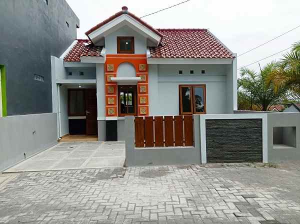 dijual rumah perum fasco village