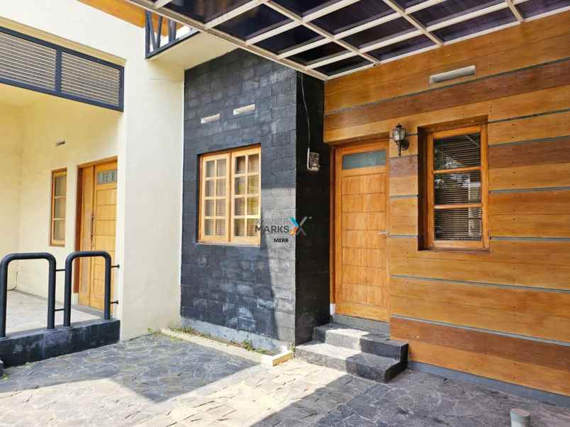 dijual rumah perumahan bukit randu